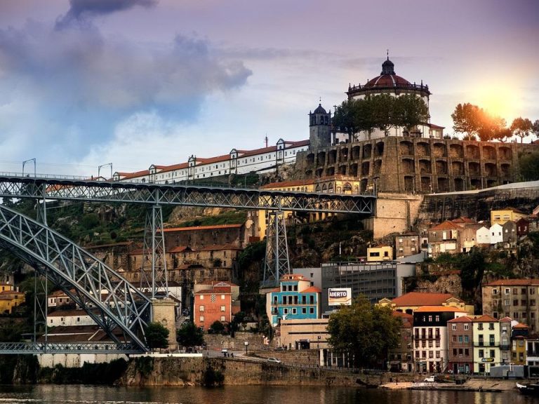 Descubre Oporto a través de un free tour