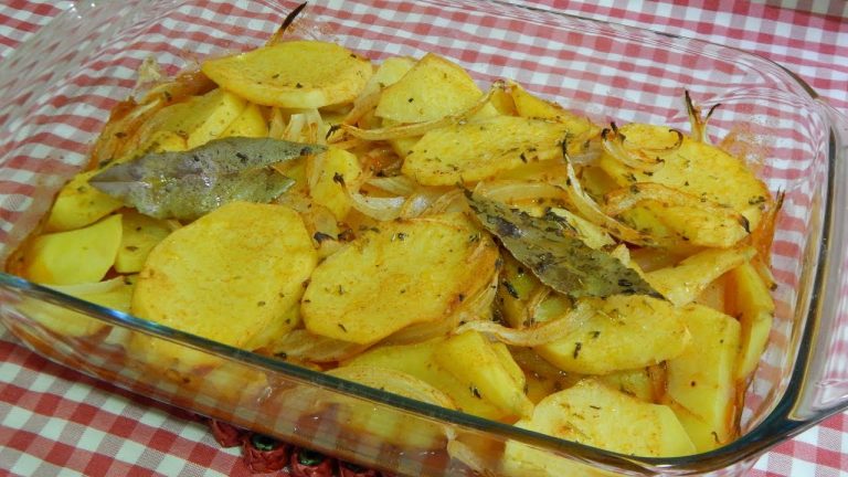 Patatas panadera: la forma más rápida y sabrosa de hacer este plato