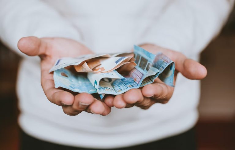 ¿Qué se necesita para pedir un préstamo personal?