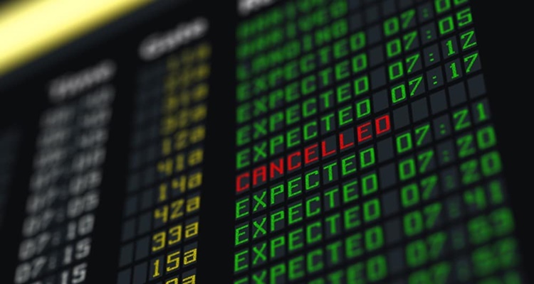Puedo reclamar vuelo cancelado retrasado