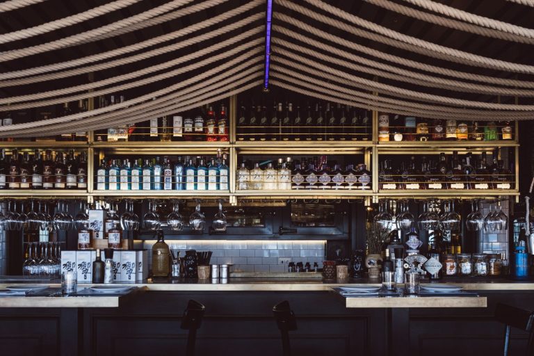 Moments Bar, pescados y brasas en la bahía de Alicante