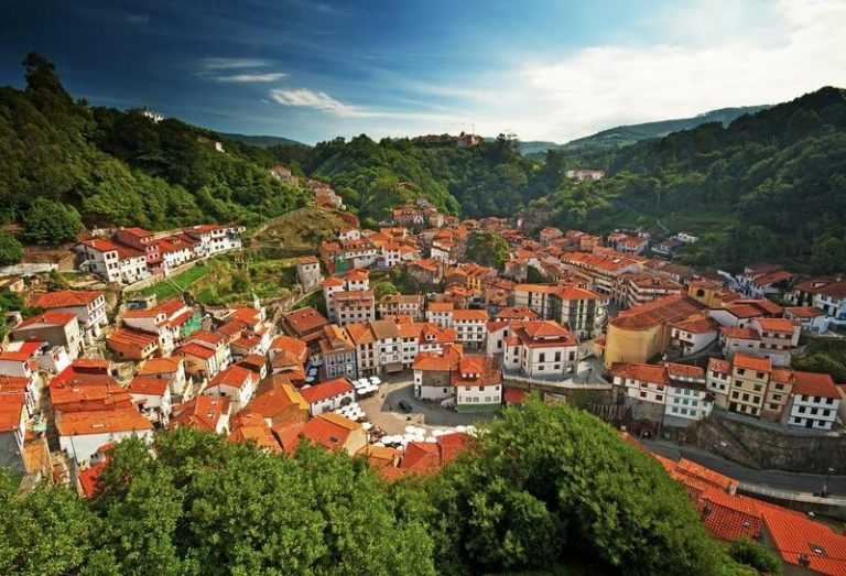 Hoy habrá chubascos en el extremo oeste de España pero seguiremos con calor