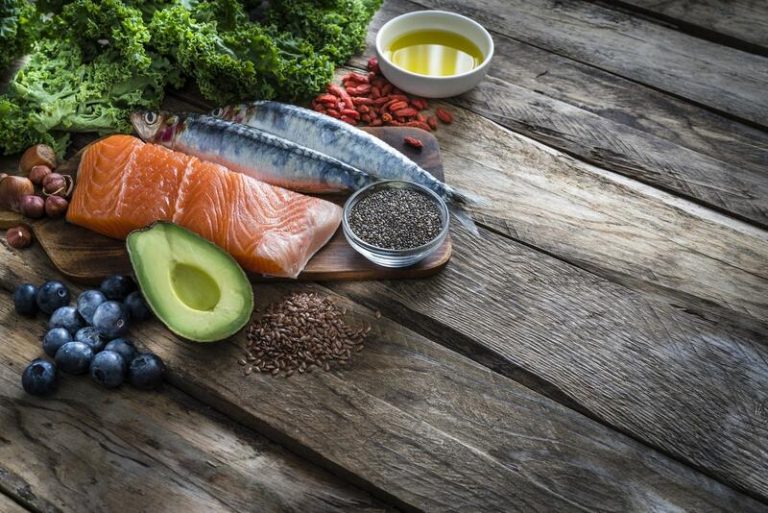 Un estudio apunta a que tres gramos al día de ácidos grasos omega-3 podrían reducir la presión arterial