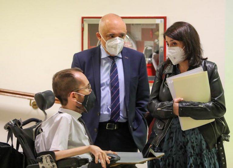 El nuevo impuesto para grandes fortunas de Podemos se debate en el Congreso