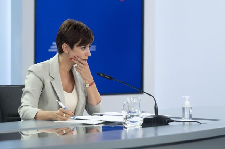 El Gobierno prefiere no contestar los insultos de Argelia a Albares para reconducir la relación