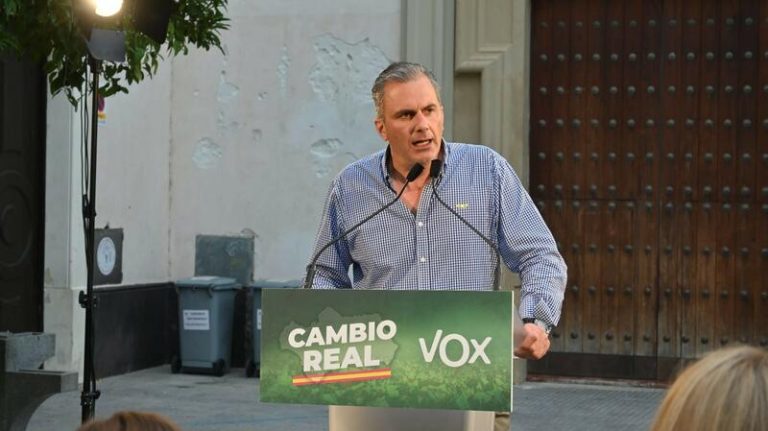 Villacís afea a Ortega Smith que se ausente de una comisión por estar de campaña