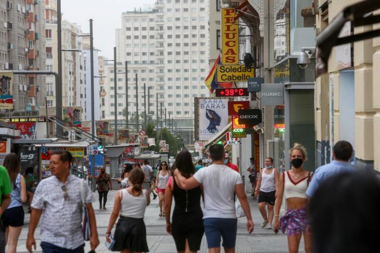 La migración provoca que la población de España alcance un nuevo máximo