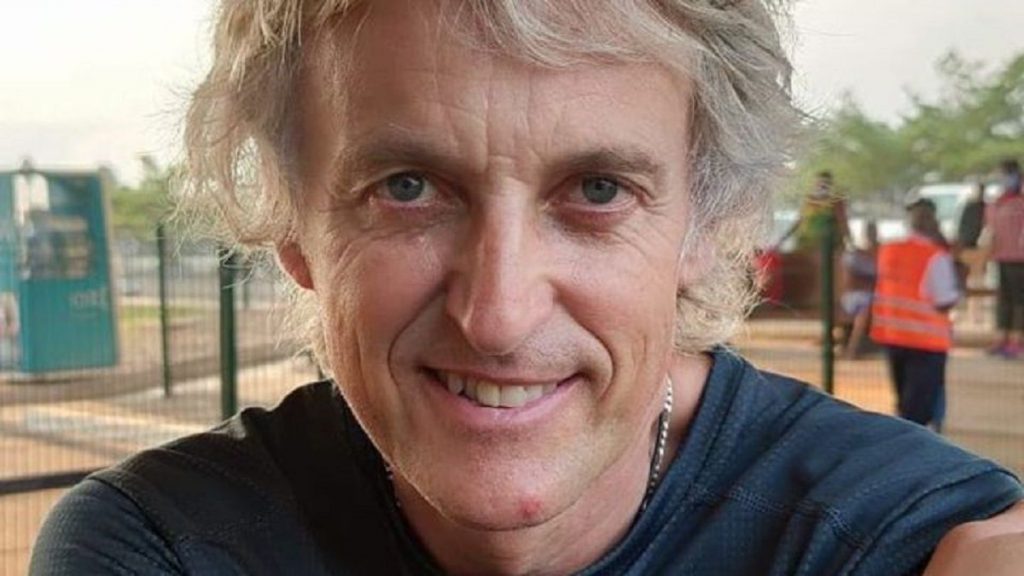 Jesús Calleja al borde de la ruina: las razones que casi lo llevan a la quiebra 15 El vuelo de Jesús Calleja