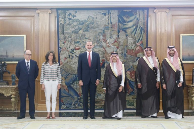 El ministro de Asuntos Exteriores saudí visita España para explorar nuevas colaboraciones