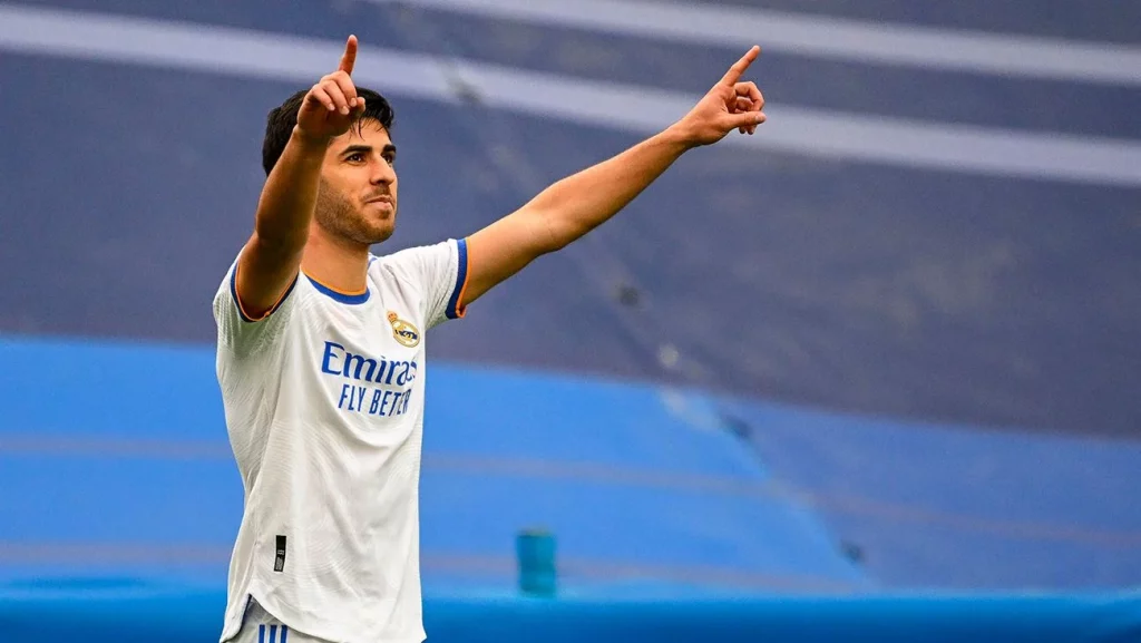 El jugador del Real Madrid que no quiere ceder su puesto a Serge Gnabry 145 Asensio se quiere ganar la confianza del míster