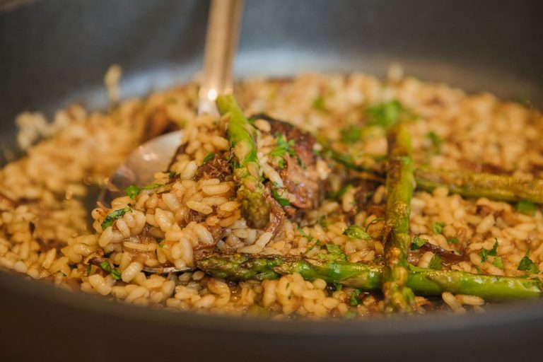 No todo es paella: los mejores arroces para disfrutar del buen tiempo