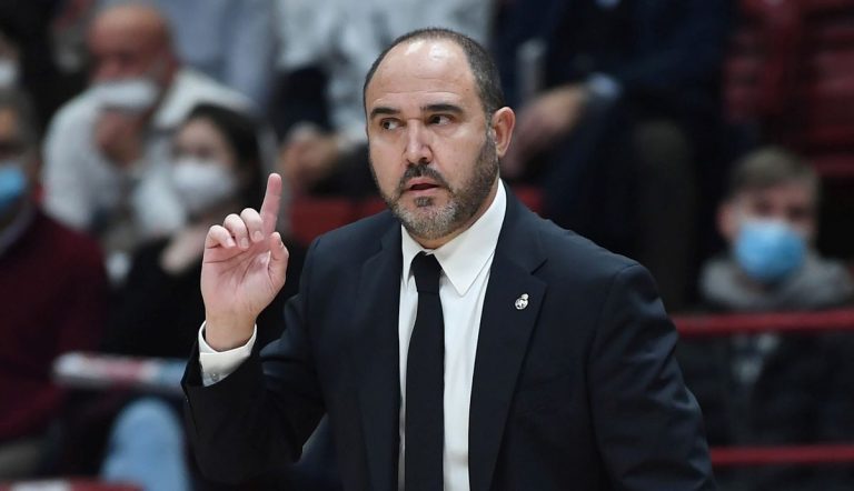 Nueva rajada de Chus Mateo a pesar de la victoria del Real Madrid