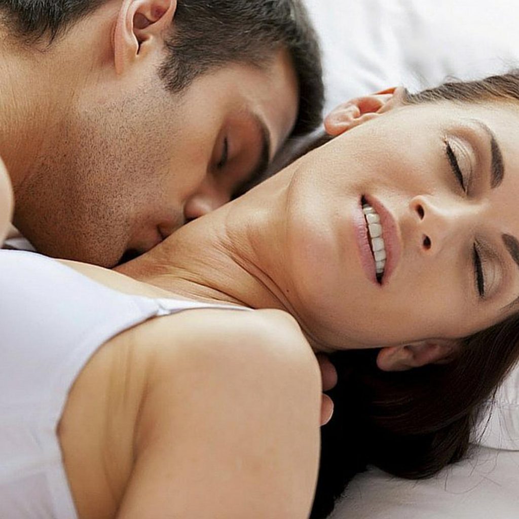 ¿Qué es un chupetón en el cuello?