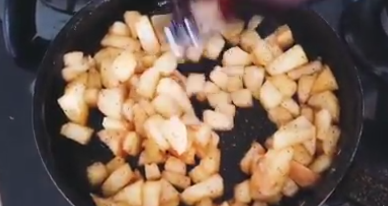 El montadito de queso y manzana que jamás pensarías que es adictivo