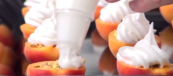 El postre con albaricoques que hace Arguiñano y al que no te podrás resistir