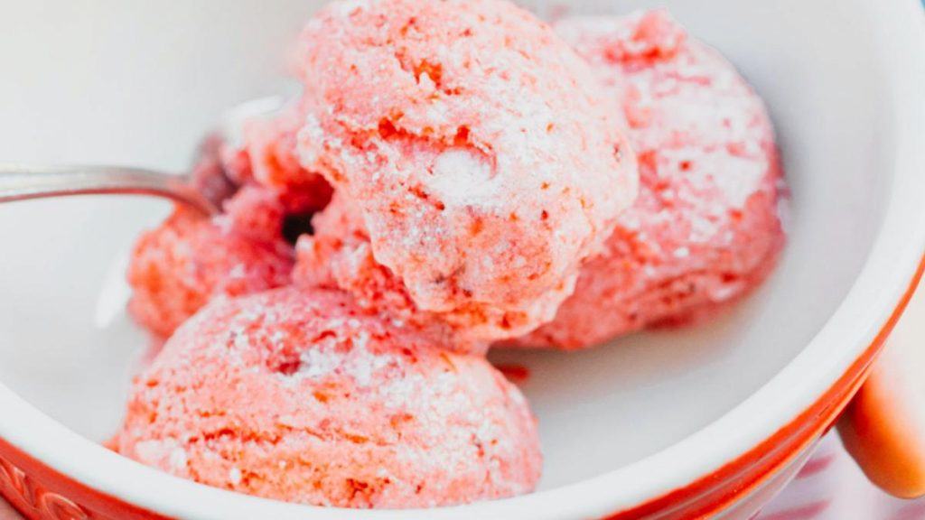 El truco para que el helado no se quede duro en el congelador 93 ¿Qué importancia tiene el estado cremoso de un helado?