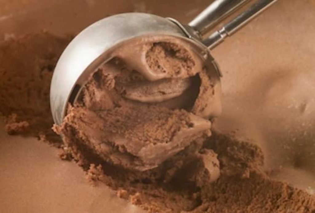 El truco para que el helado no se quede duro en el congelador 96 Truco 2