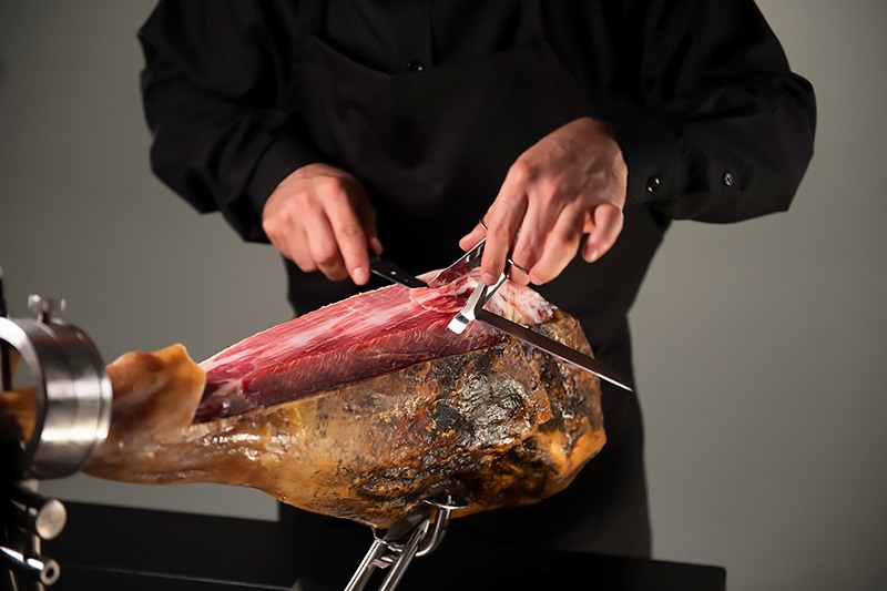 Jamón ibérico: cómo conservarlo mejor en verano y otros secretos