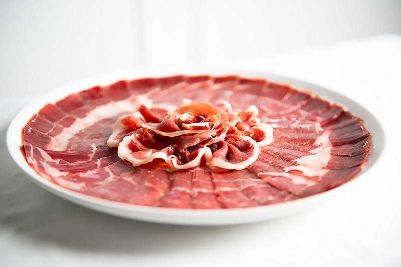 Jamón ibérico: cómo conservarlo mejor en verano y otros secretos