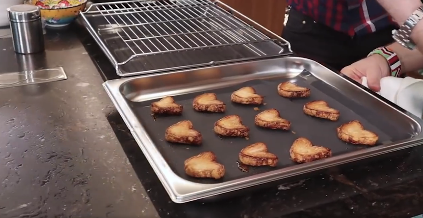 La receta de palmeritas de chocolate de Chicote que harás en 30 minutos