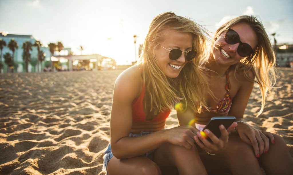 Los motivos por los que no deberías llevarte tu iPhone a la playa 46 ¿Existen motivos para no llevar el móvil a la playa?
