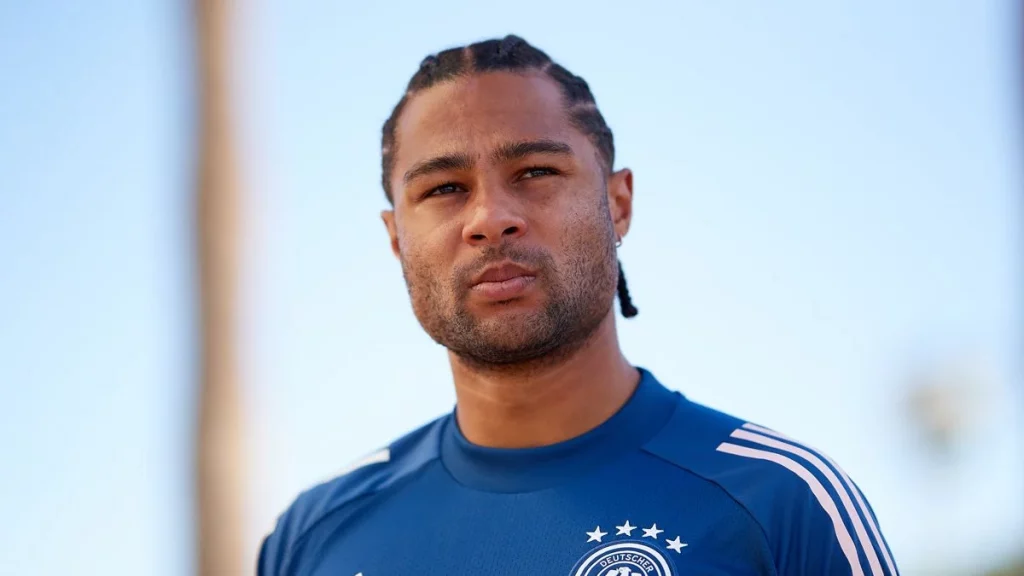 El jugador del Real Madrid que no quiere ceder su puesto a Serge Gnabry 138 Problemas en este verano para el Real Madrid