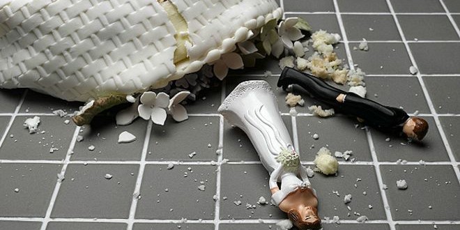 Razones por las que tu pareja te sigue buscando después de terminar