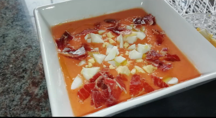 Cómo hacer un salmorejo de escándalo en la Monsieur cuisine plus