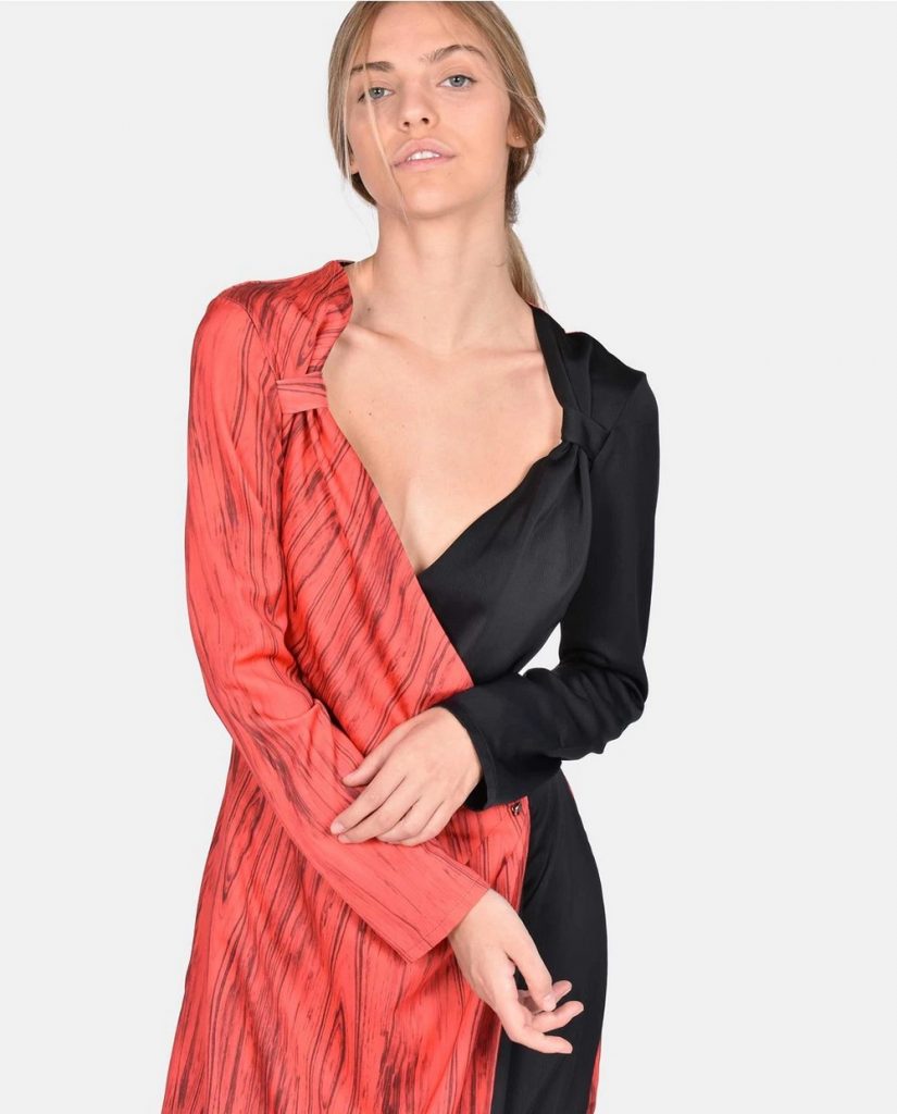 Vestido largo cruzado bicolor de manga larga