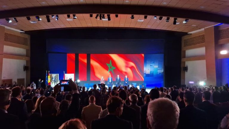 Los inversores españoles colonizan el Sahara provocando amenazas de Argelia y el Polisario contra Pedro Sánchez