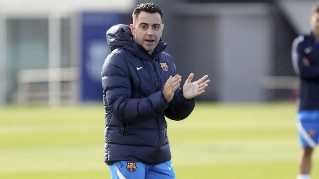 Xavi no lo quiere en el once del Barça 