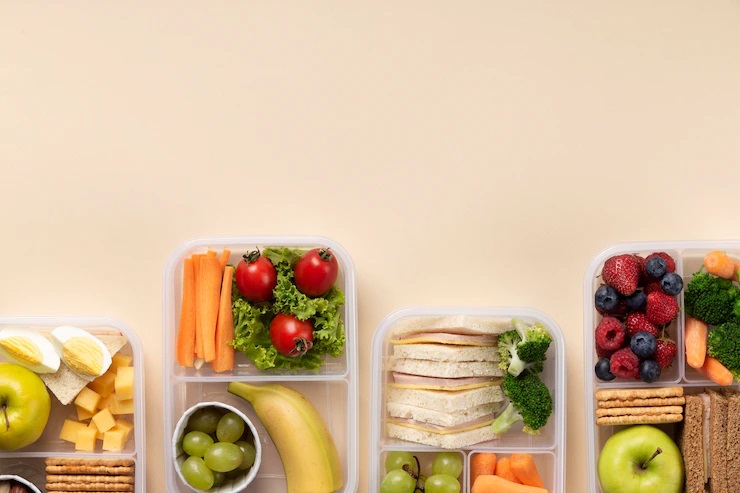 Nunca debes guardar estos alimentos en un plástico