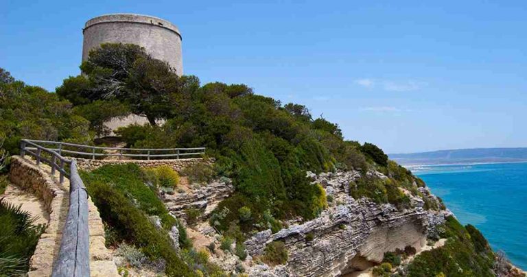 La atracción turística más popular en cada ciudad de Andalucía