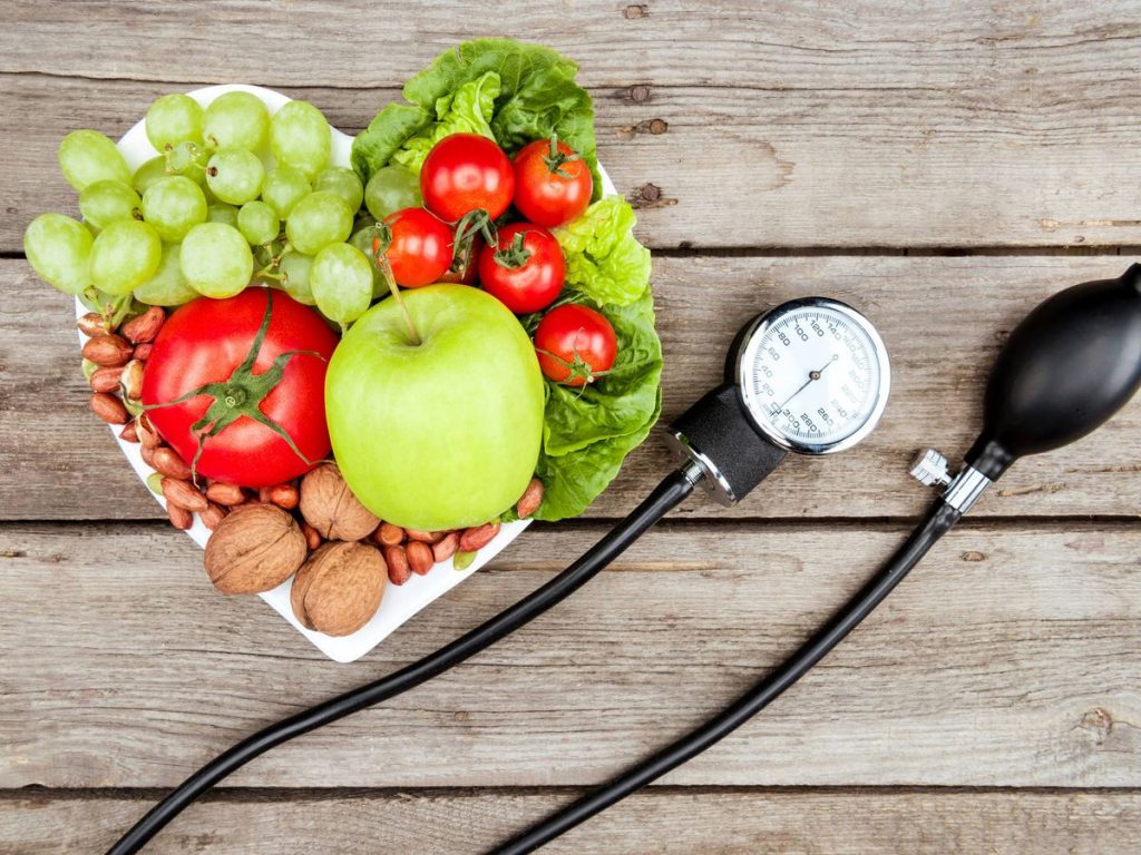 ¿Cuán es la diferencia entre hipertensos e hipotensos?