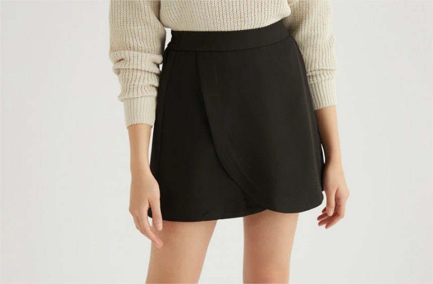 falda tiro medio con pliegue vero moda