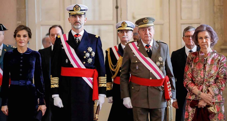 familia real los borbones serie misterio