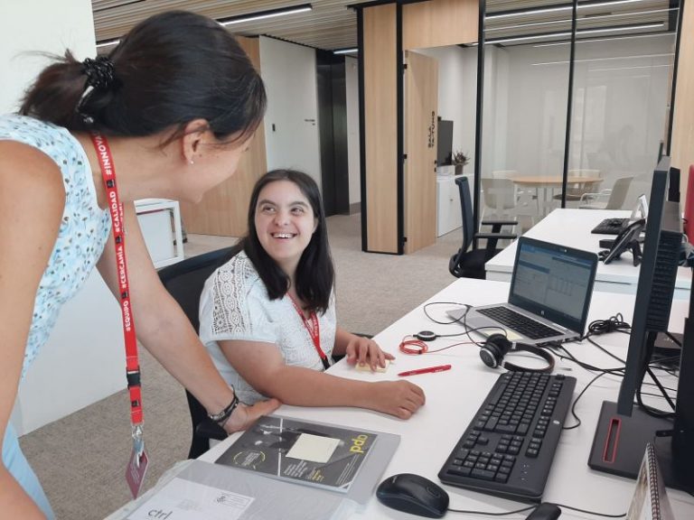 Grupo Gallo y Aura Fundació acuerdan colaborar en la inclusión de personas con discapacidad intelectual