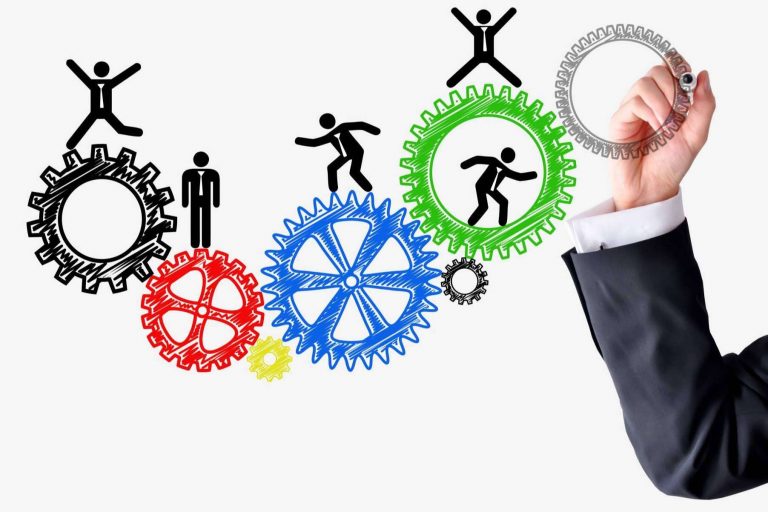 Uno de los programas online mejor valorados es el Máster en Dirección de Recursos Humanos de la Escuela Mediterránea de Psicología