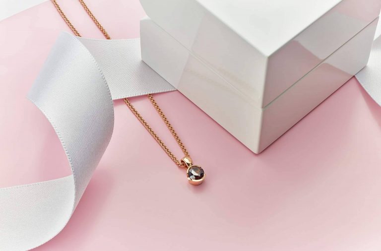 El Rubí Joyeros y su amplio catálogo de colgantes de oro