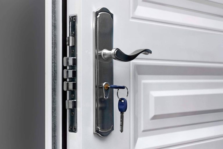 El desuso de las cerraduras de gorjas y la conversión a europerfil, según Manuel Hernández Cerrajeros