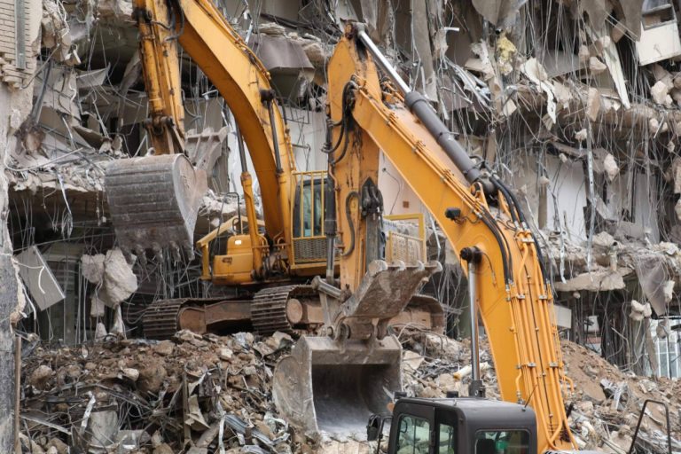 AST-Recuperaciones se encarga de todo lo relacionado con procesos de desmantelación industrial