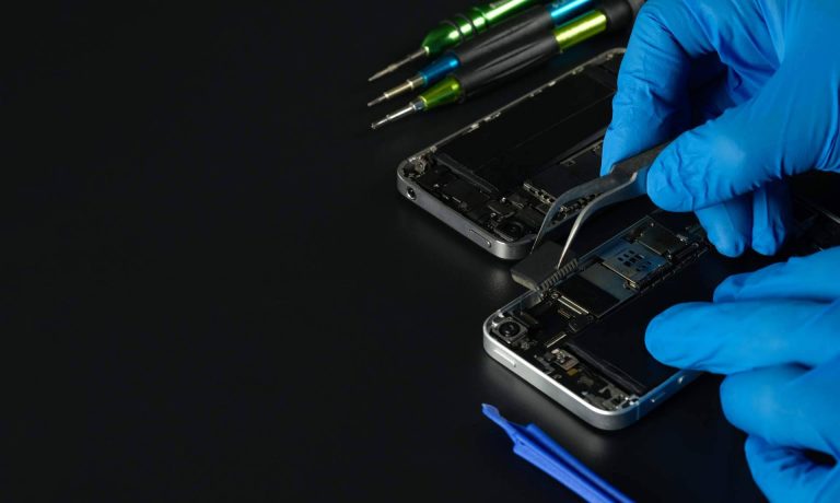 InforMovil 2.0, ¿Por qué reparar iPhones es barato?