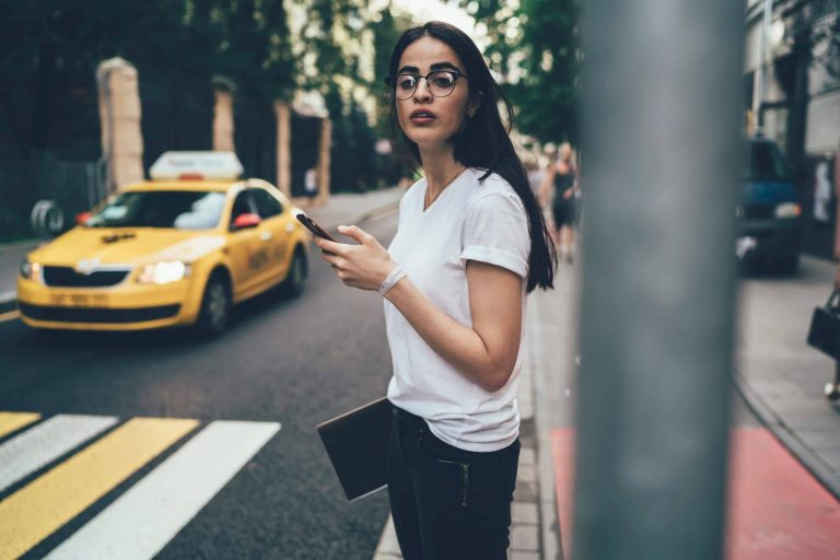 Yeck sobre las ventajas de coger un taxi en Barcelona en verano