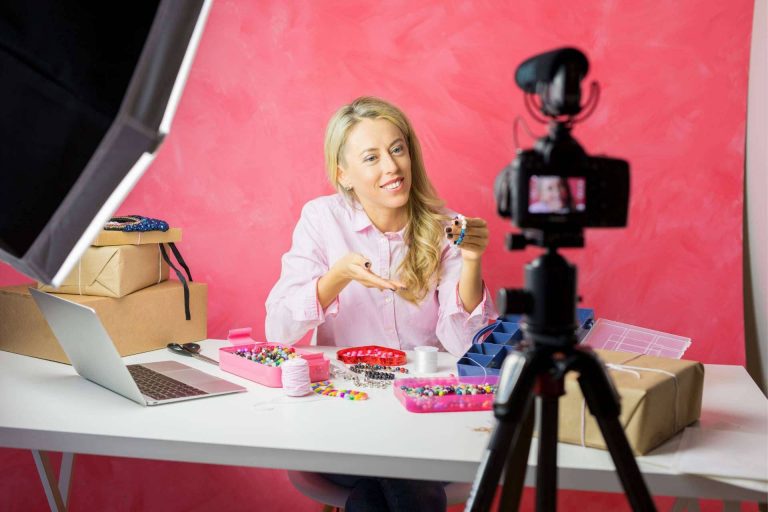 ¿Por qué se recomienda contar con microinfluencers en las estrategias de marketing?, por Brandarmies