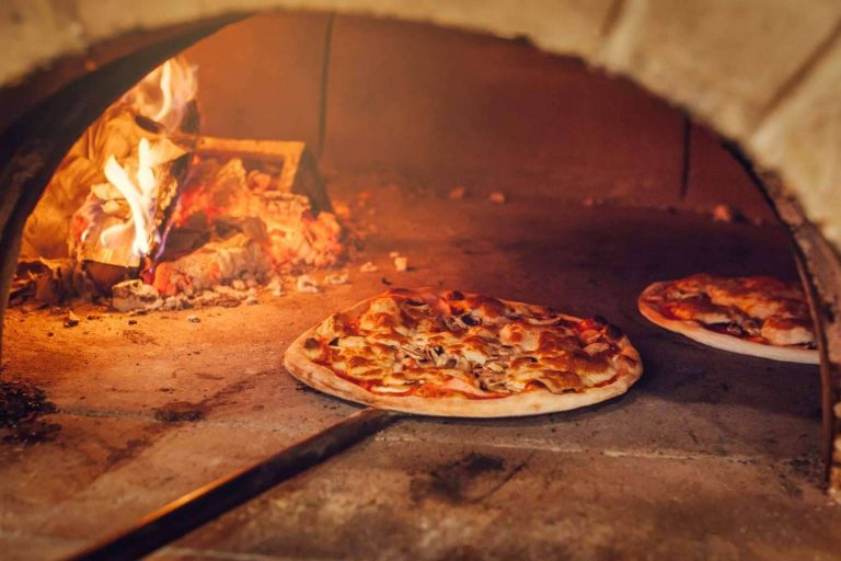 Probar el sabor de la gastronomía italiana en Mozzarella e Basílico