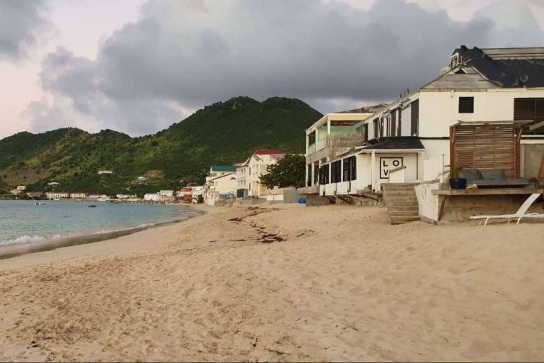 Los beneficios del nuevo sistema de alcantarillado al vacío Grand Case, de Flovac