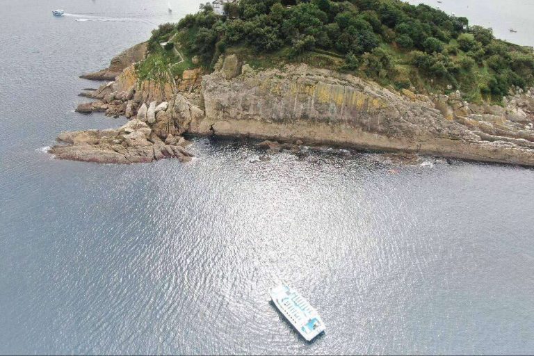 Ciudad San Sebastián brinda la experiencia de vivir una travesía única en catamarán