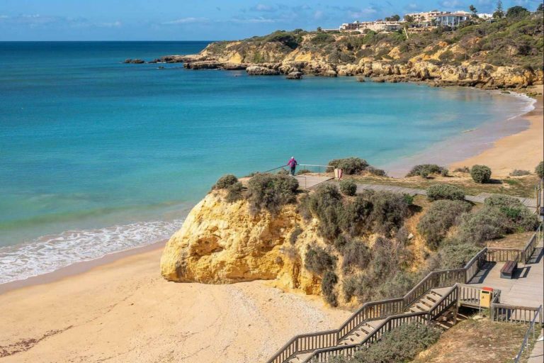 ISholidays.com sobre cómo encontrar un buen alojamiento en Algarve