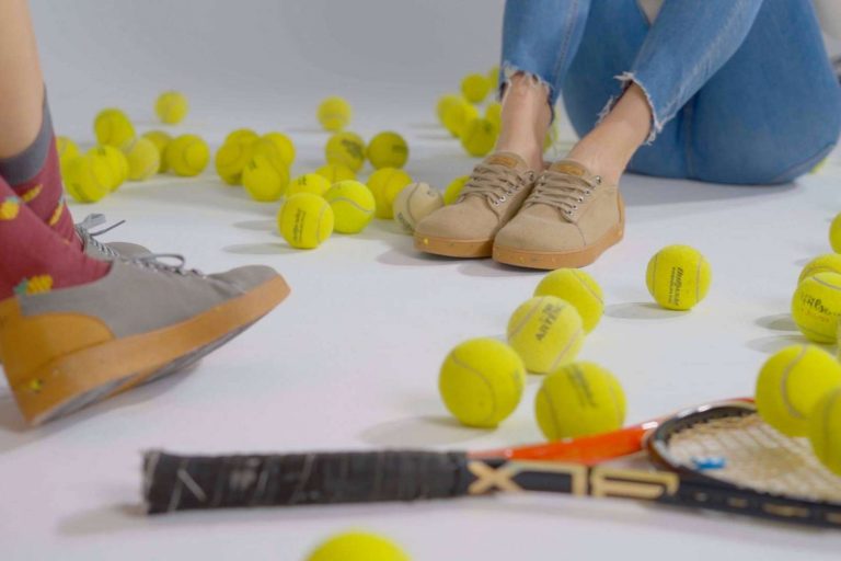 Zapatillas fabricadas a partir de pelotas de tenis recicladas, el innovador proyecto español de la firma NoTime