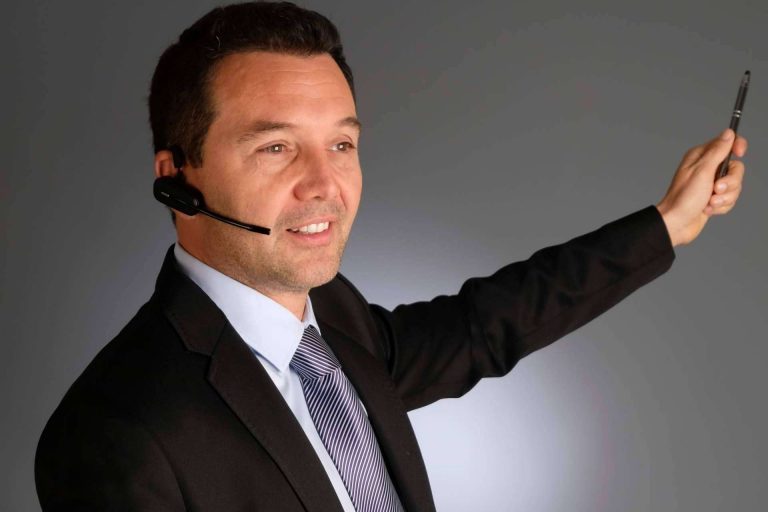 Volver a sonreír con los tratamientos de excelencia y las técnicas innovadoras que brinda el Dr. Llistosella